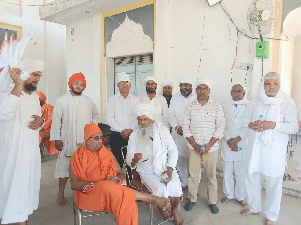 Swami Shankara Nand Bhuri Talwandi Dham people performed Maya service for Sri Anandpur Sahib Marg.